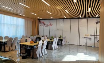 Xiaocheng Impression Light Luxury Hotel