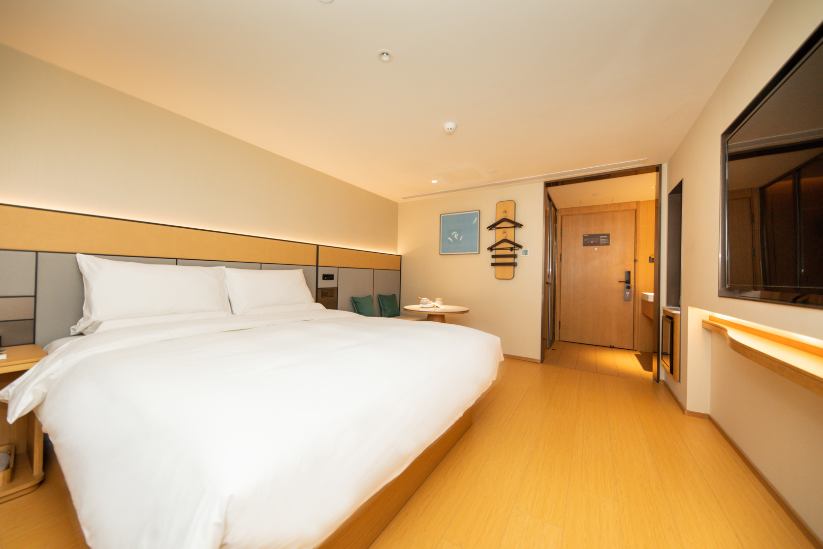 舒压高级大床房【禅意茶具｜小冰箱】