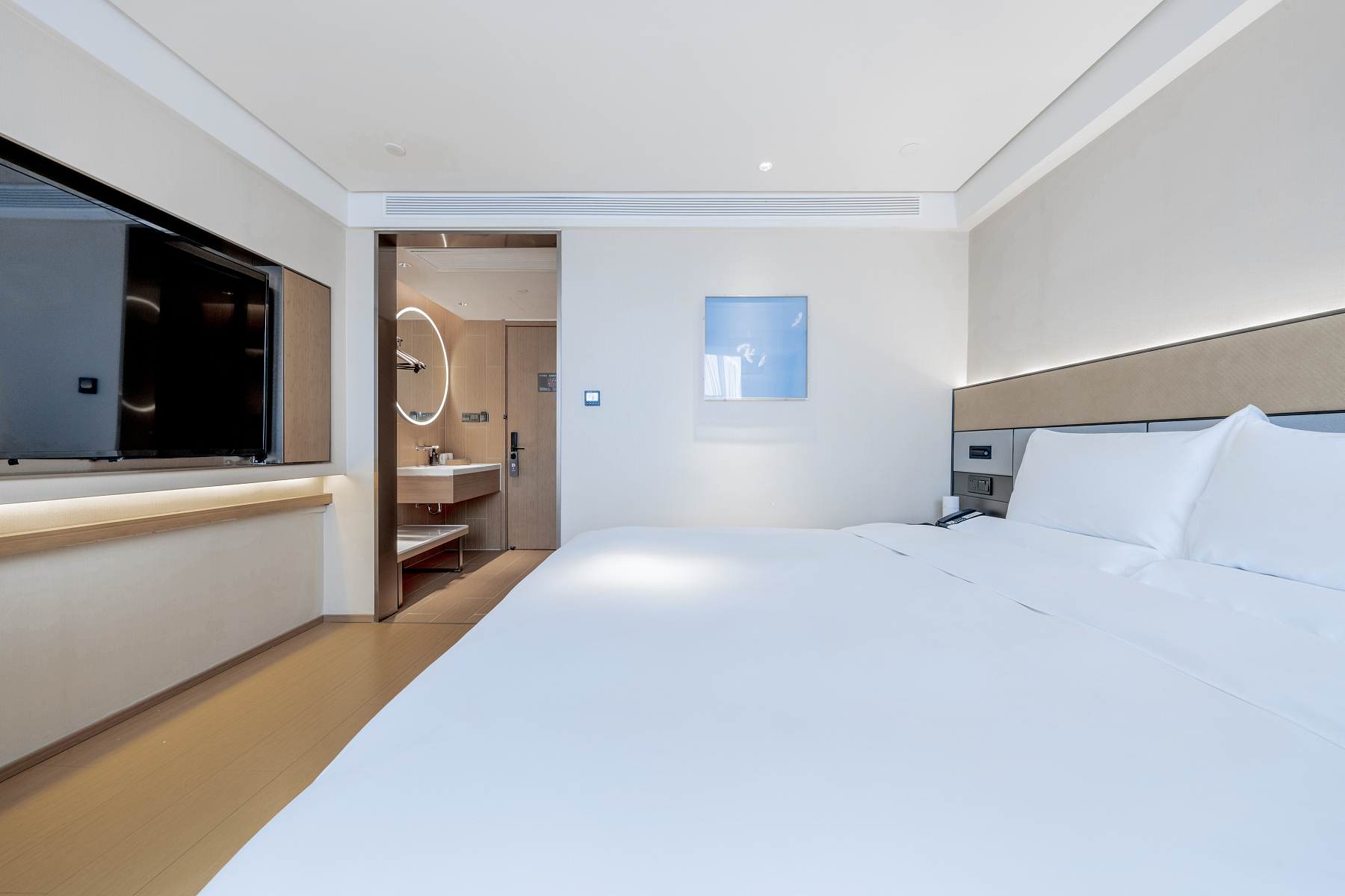 舒压高级大床房（可投屏65寸电视+冰箱+金可儿床垫）