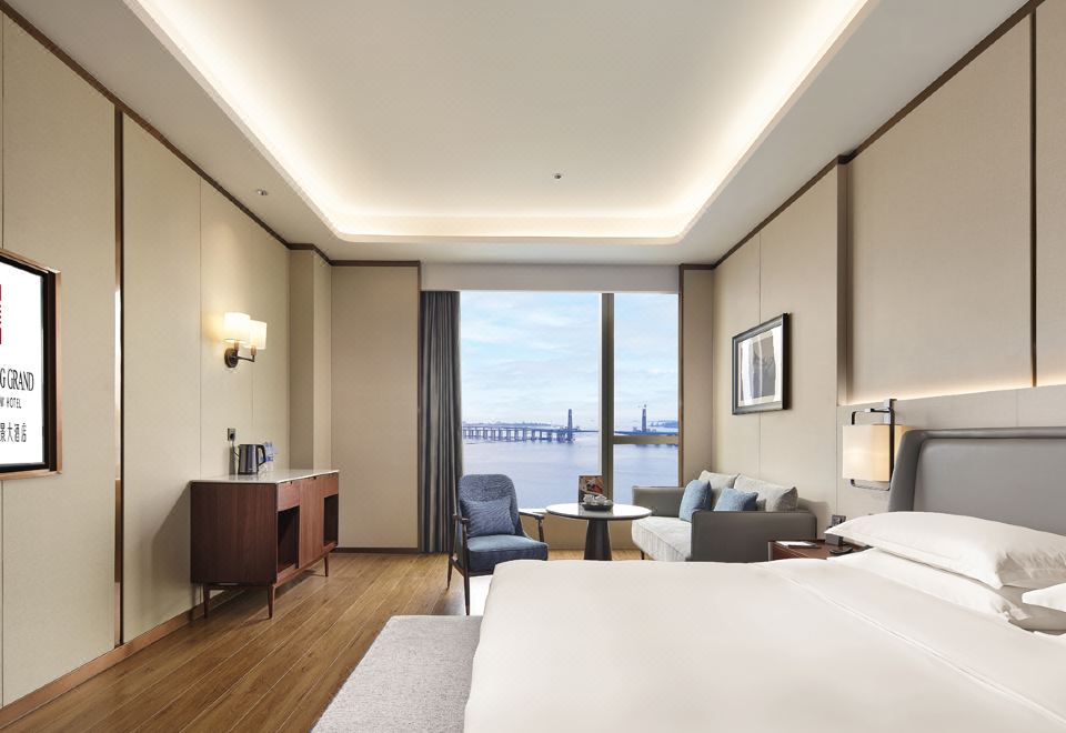 行政海景大床房