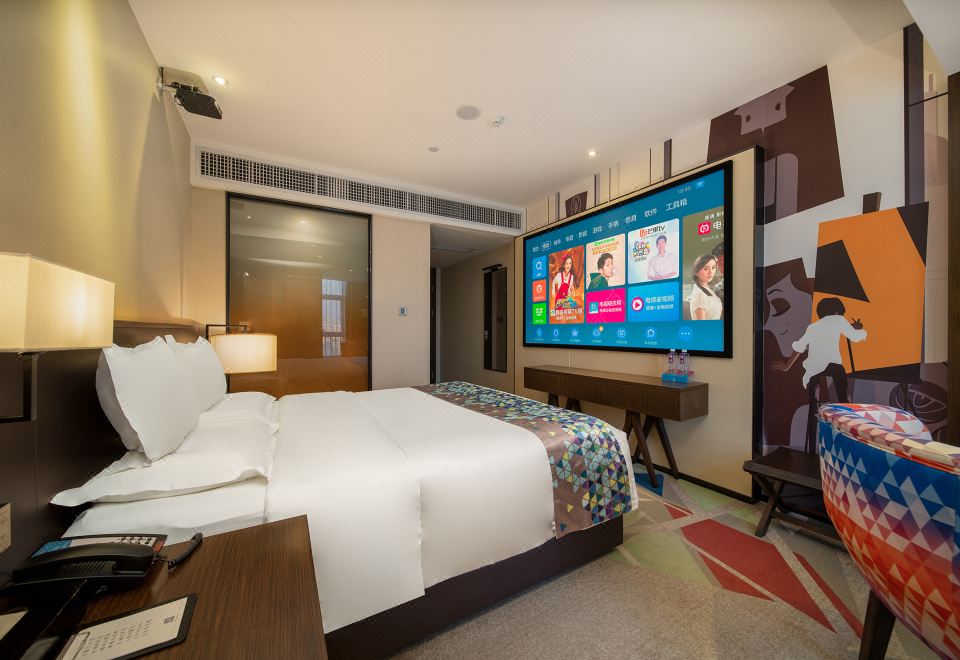 品質影音大床房（100寸大屏幕+可手機投屏）