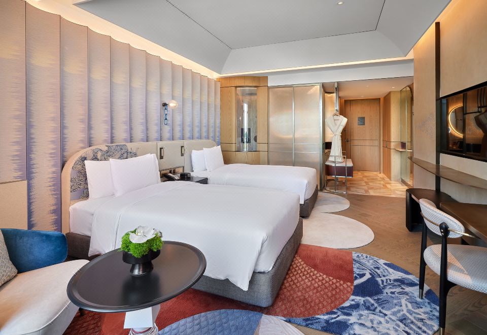 精品湖景双床房