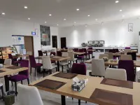 Lavande Hotel(Wanfu Dadu Store of Luxian High-speed Railway Station)