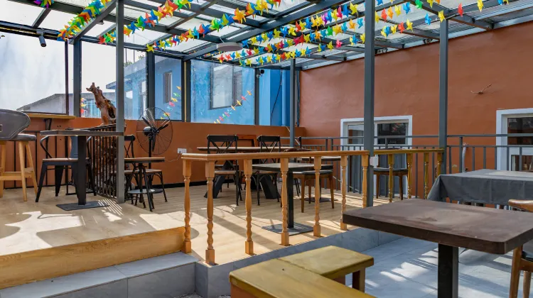 青島ベリー青浦イン 食事・レストラン