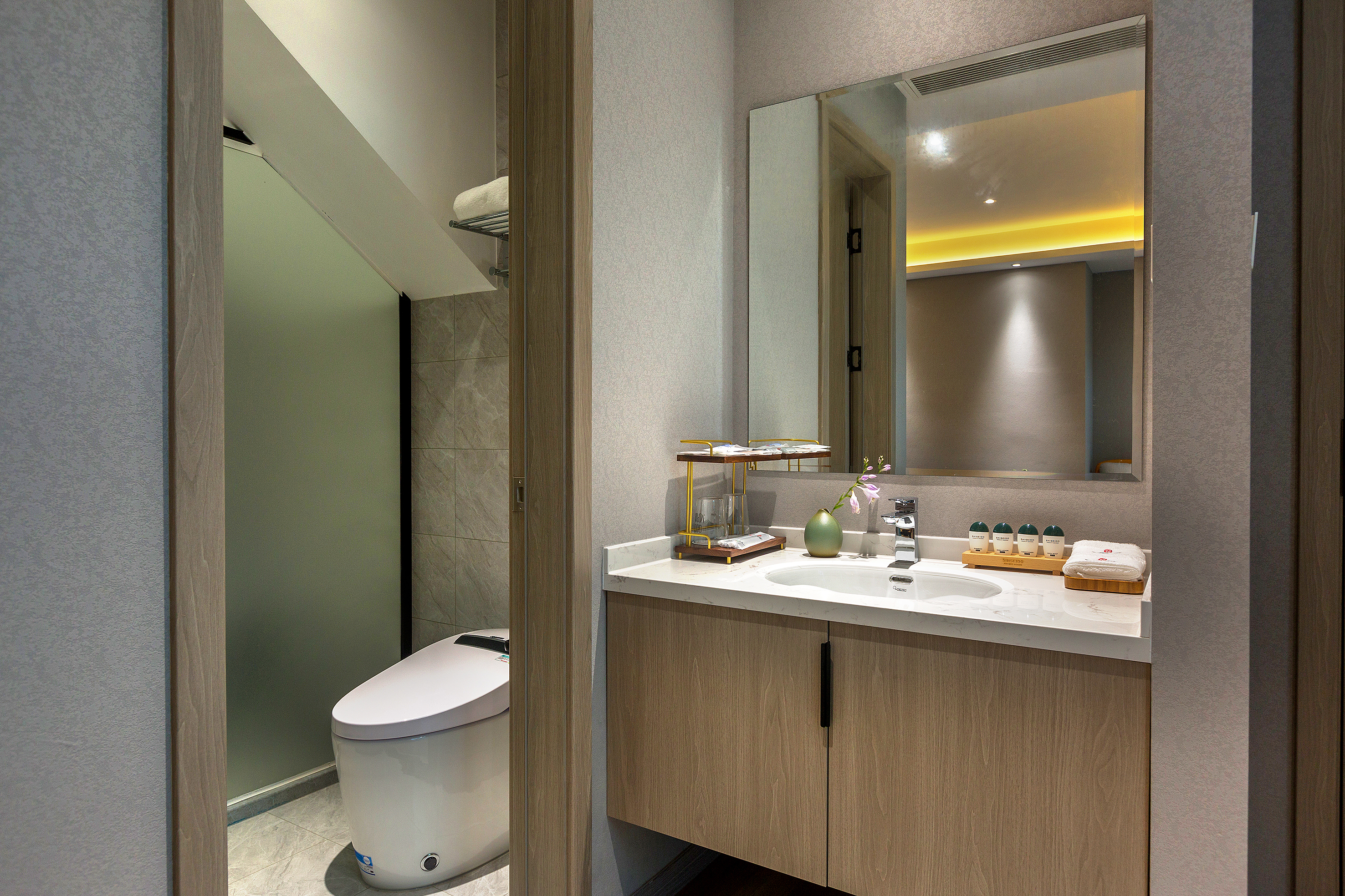 复式山景大床房