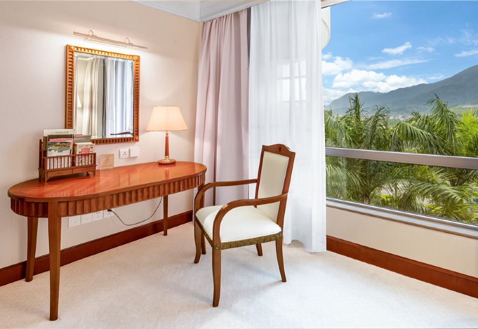 Bishuiwan Hot Spring ResortGarden-view Twin Room With Lake-View & Green Ecological Scenery