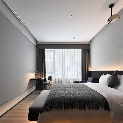 釋壓陽光大床房-巨幕投影 LIA力亞飯店（深圳前海寶安中心翻身地鐵站店）優惠