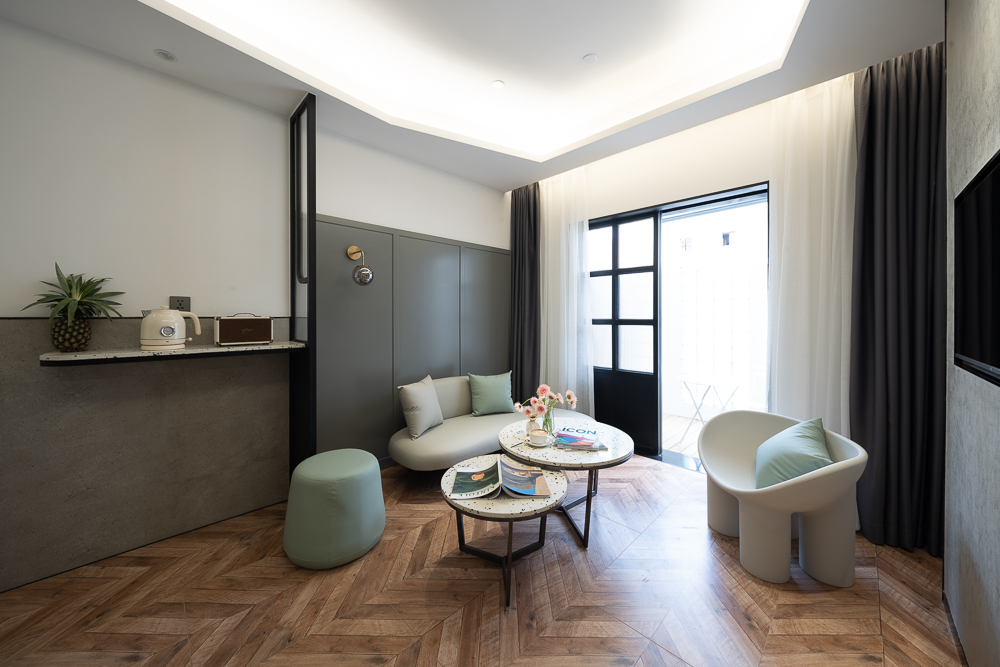 Laconic簡奢套房-一室一廳+以色列AHAVA精粹洗護