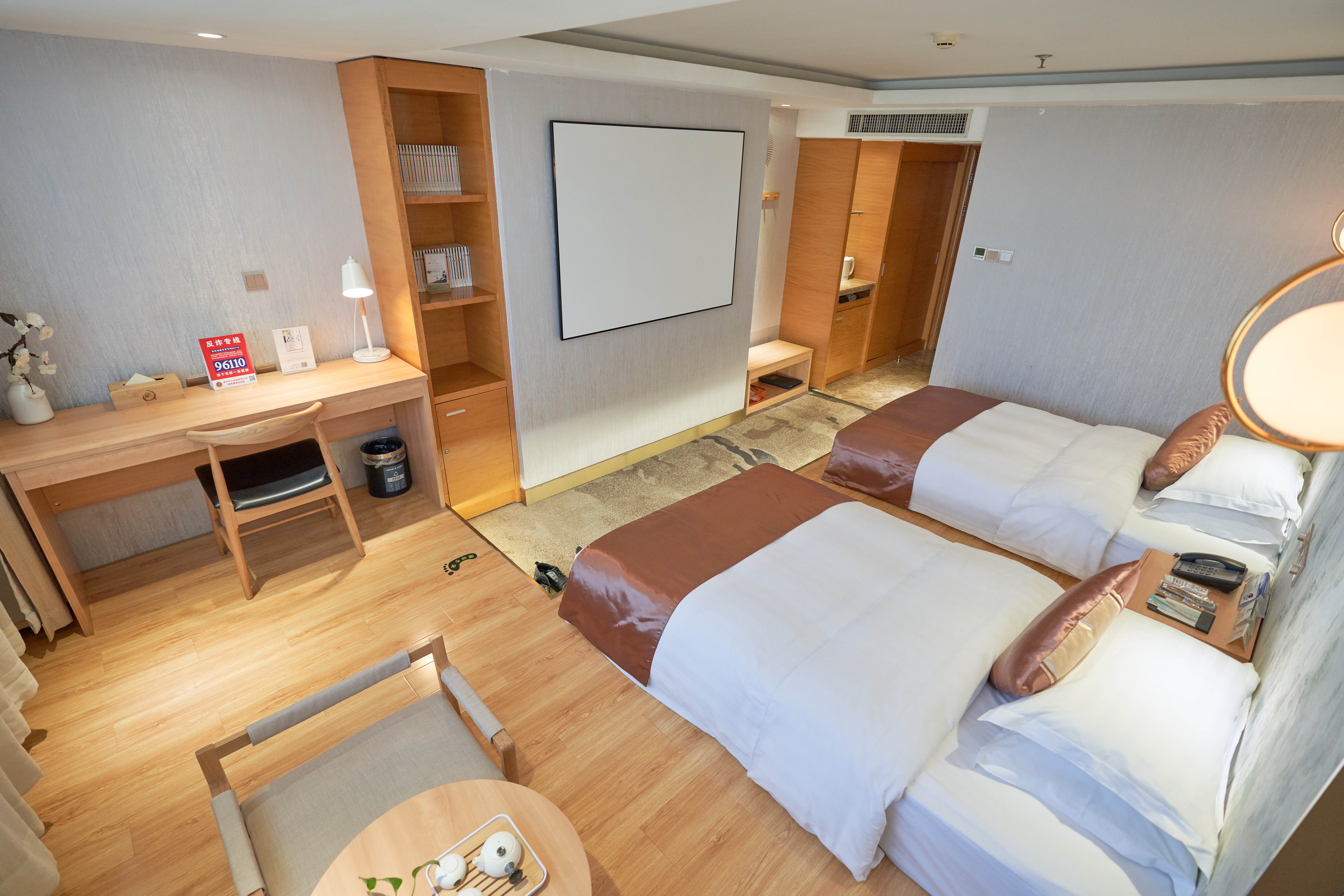 舒享影音双床房