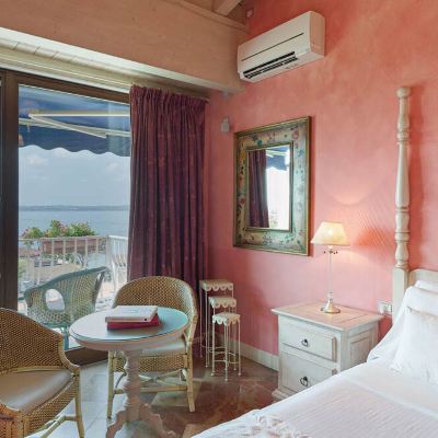 Premier Deluxe Room with Lake View