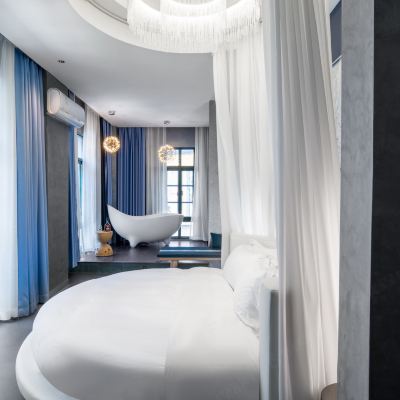 傈僳族|獨享270°浴缸圓床房 昆明阿迷·藝宿優惠