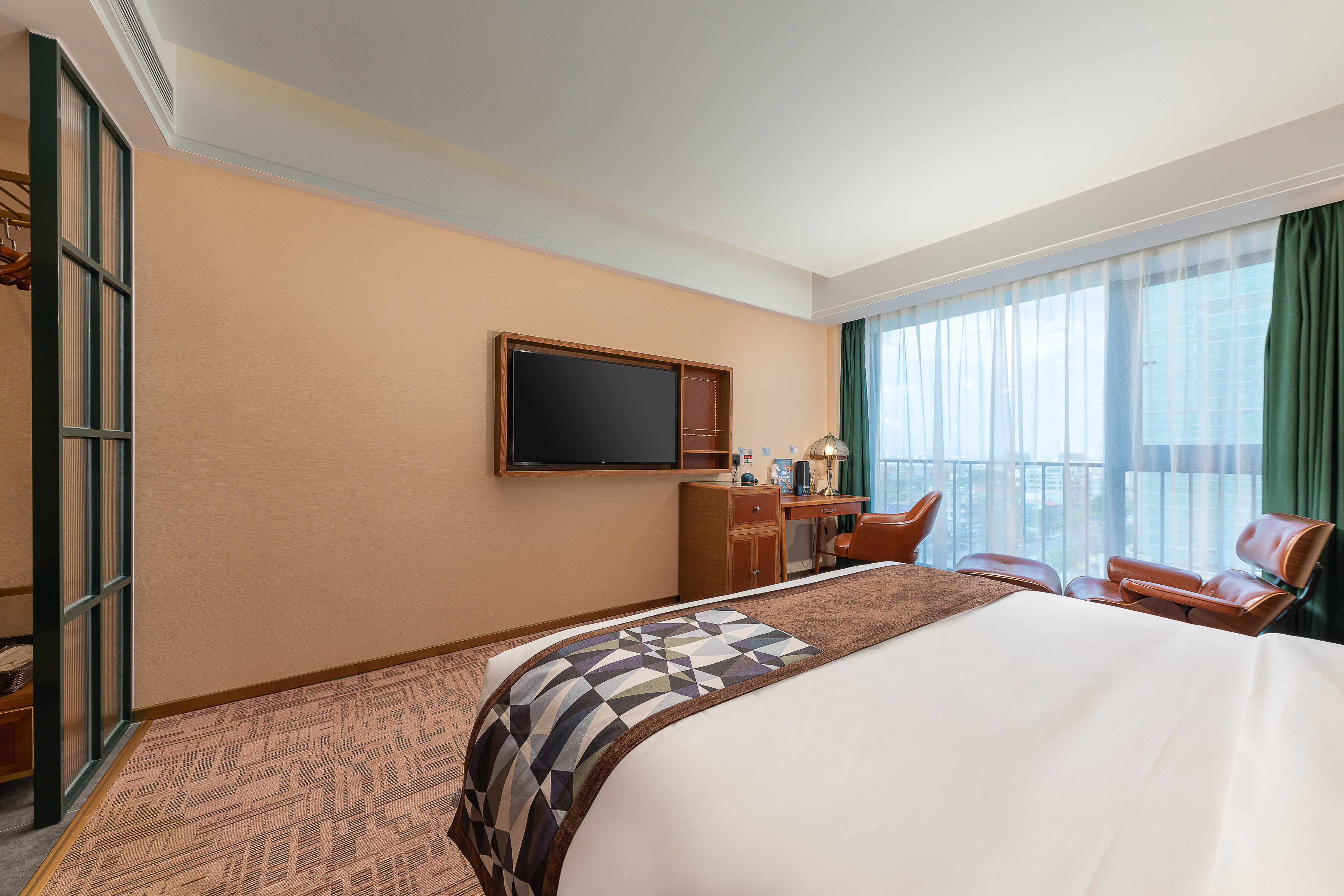 啡凡纯净大床房