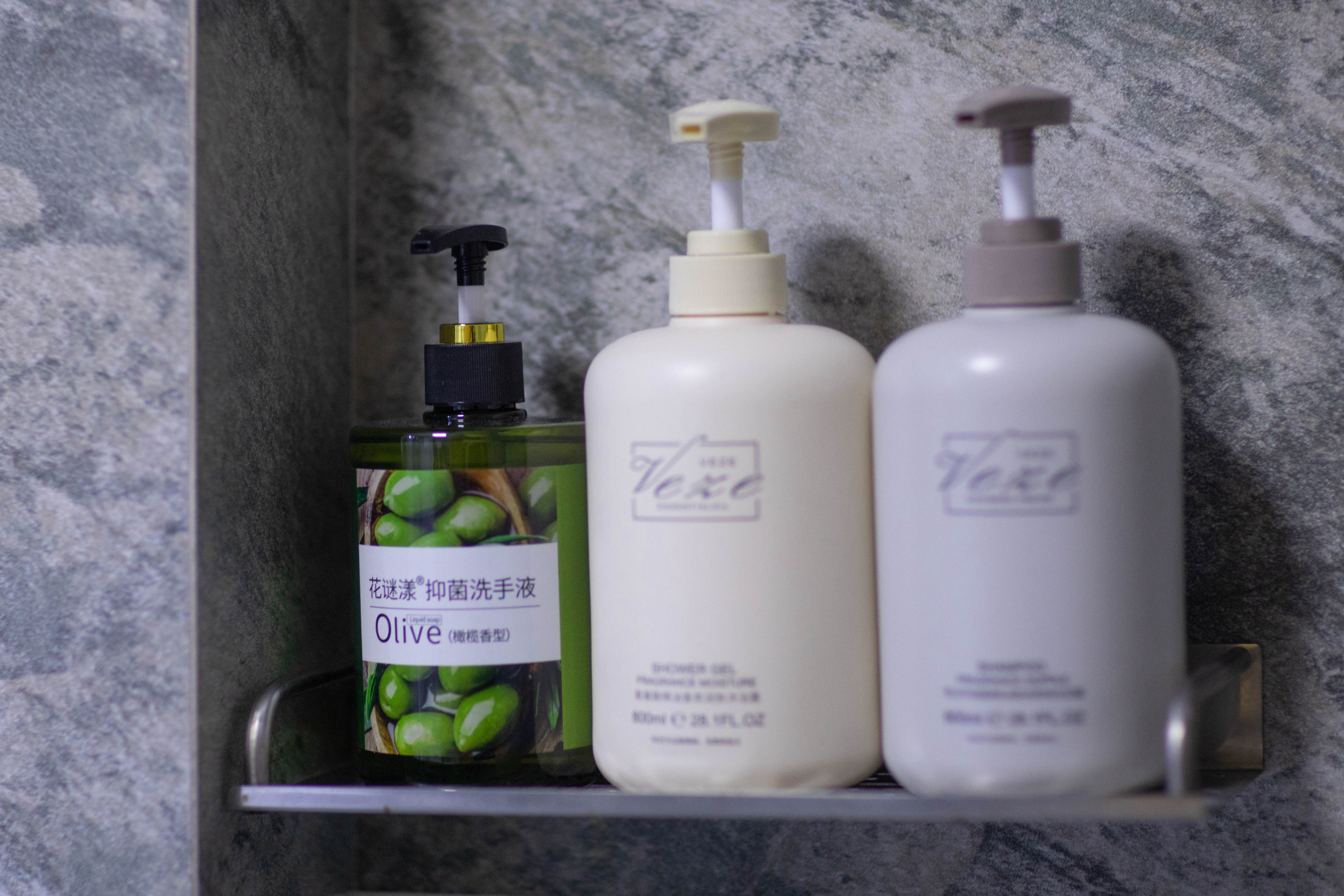 日星隐曜大床房