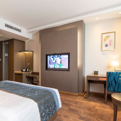 輕奢高級大床房 宿適輕奢酒店（上海外灘南京路步行街店）優惠