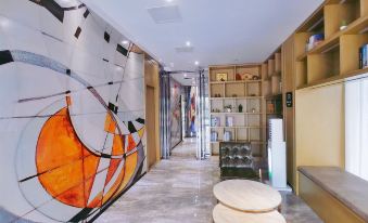 Jingdian Smart Hotel (Qingyuan Yinzhan Hot Spring)