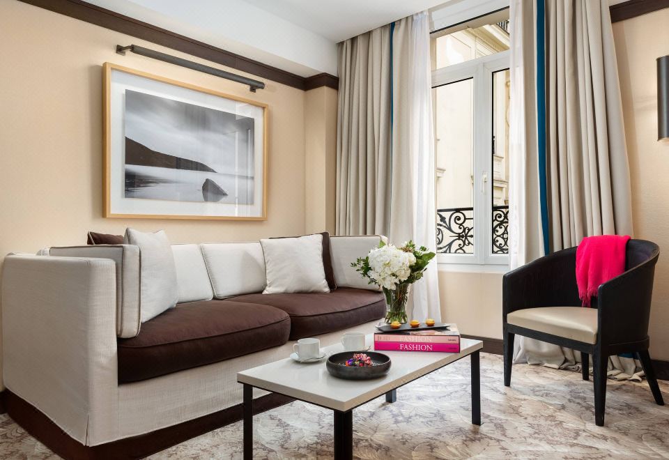Hyatt Paris MadeleineHyatt Suite