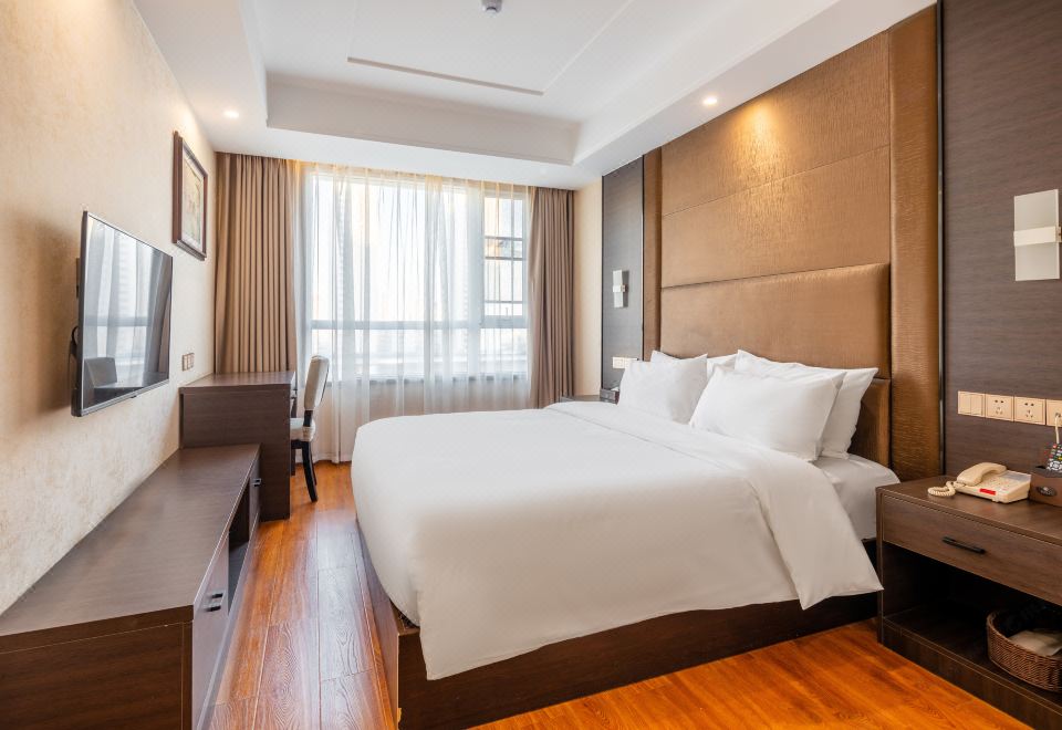 Queen Room