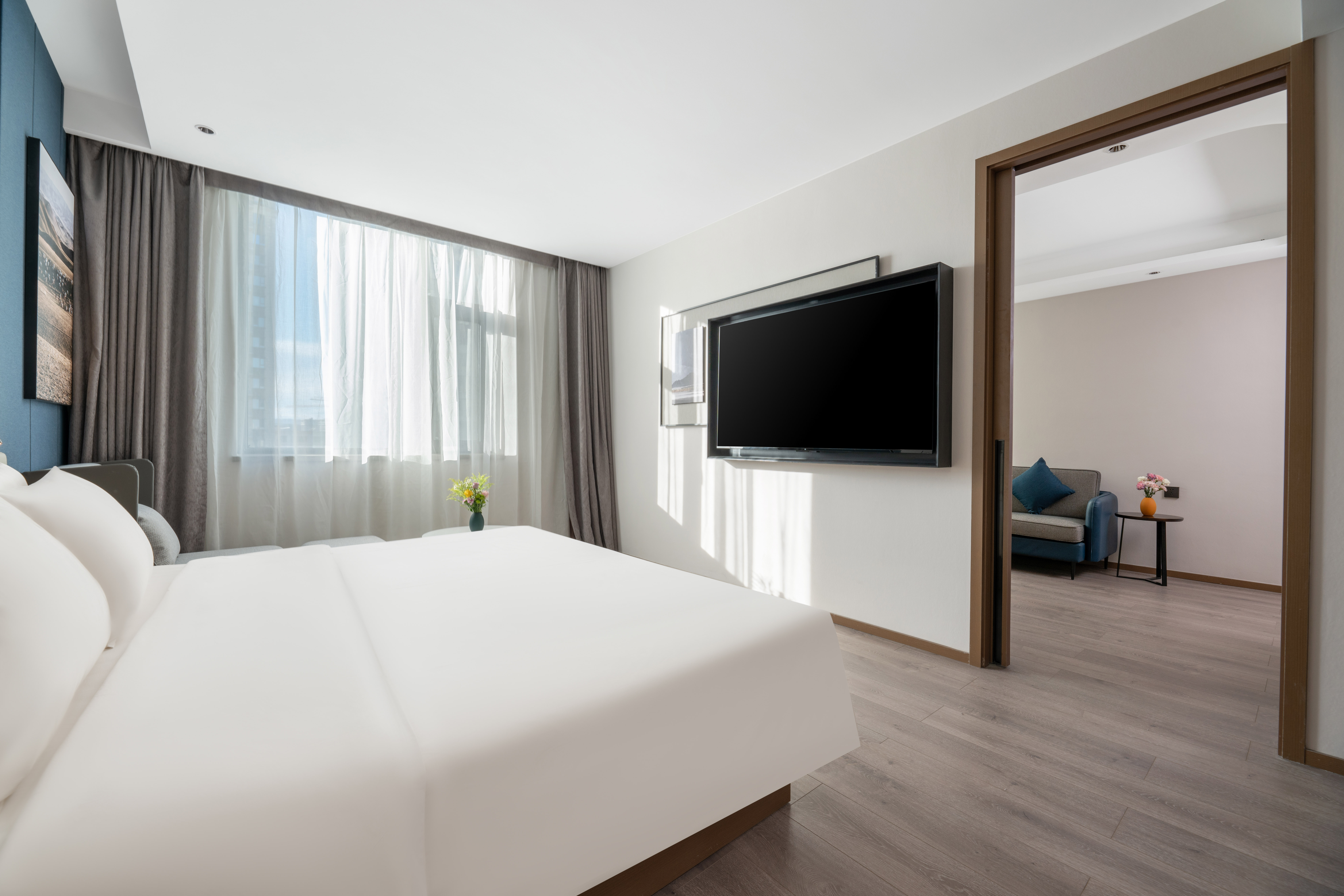 Atour Hotel Taifu Plaza South Ring Road Karamay几木套房（全屋智能+迷你小冰箱）