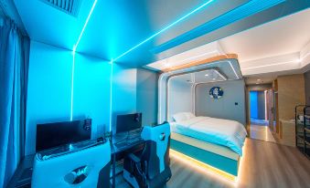 Friend E-sports Hotel - Housity