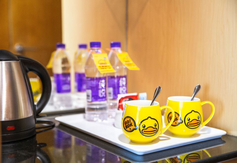 Beijing Xinqiao HotelB Duck King Bed Room