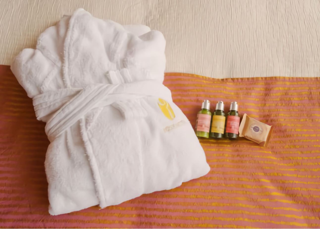 Rose Hotel Yokohama高级双人床房