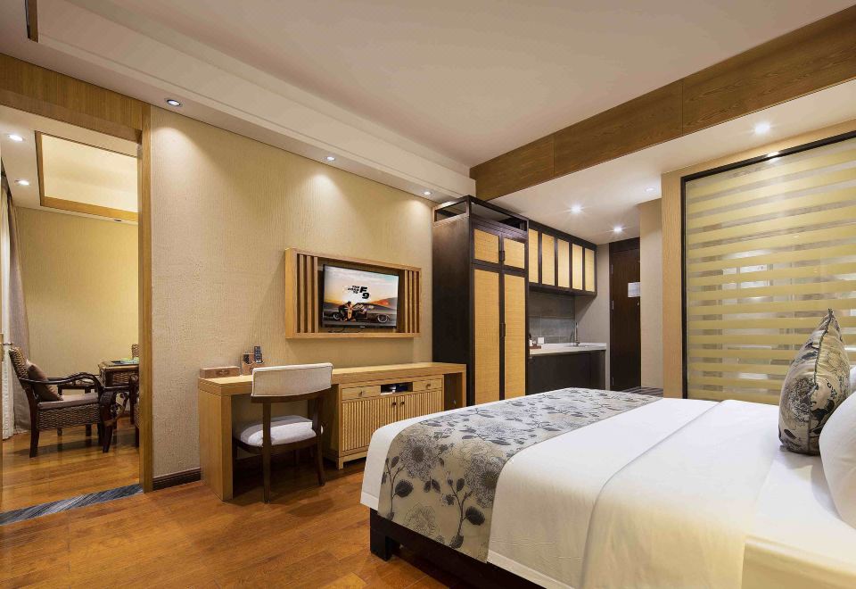 豪华观景棋牌大床房