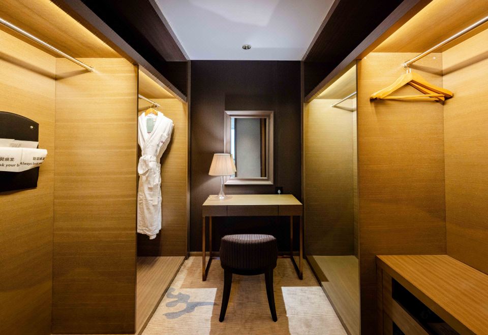 皇冠豪華單臥套房