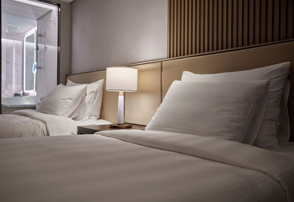 Lotte Hotel World GangnamDeluxe Twin (City View)