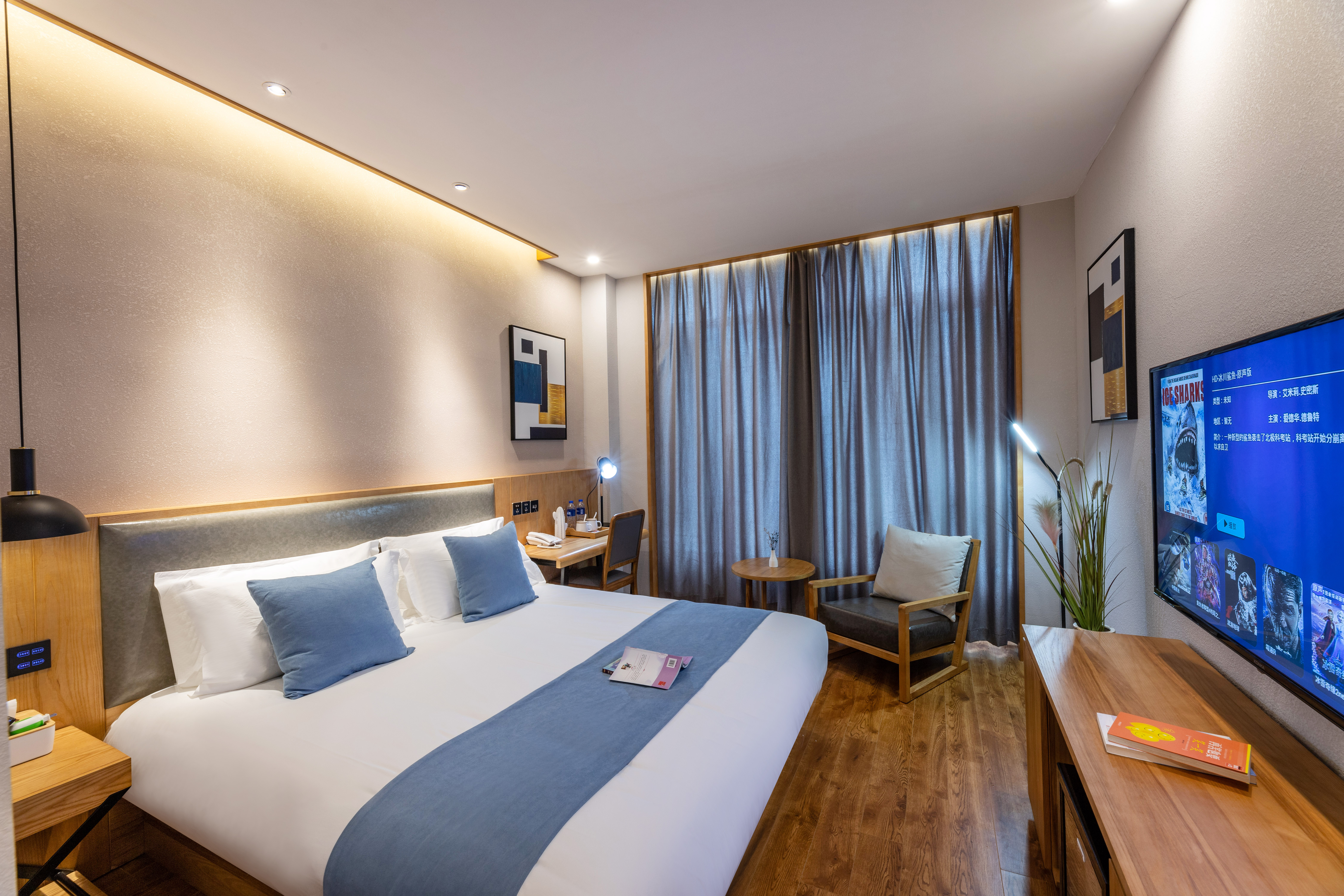 雅致大床房（落地大窗+投屏电视+阿道夫洗护套装）