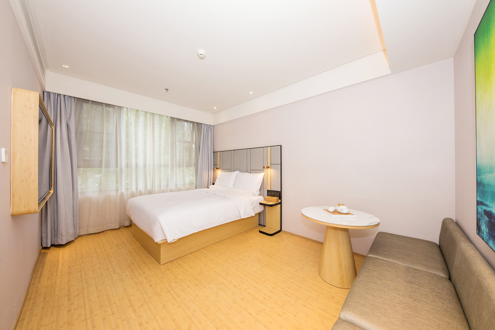 舒压大床房（65寸投屏电视+记忆枕+舒压床垫）