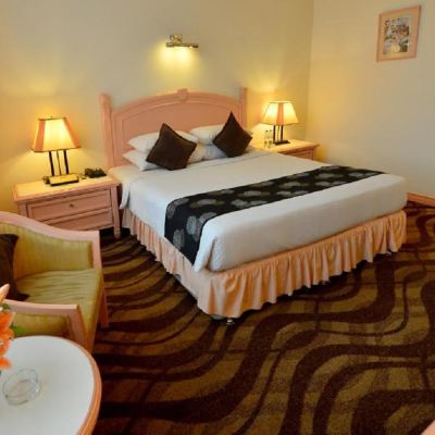 Suite Junior Kupon Emerald Puteri Hotel