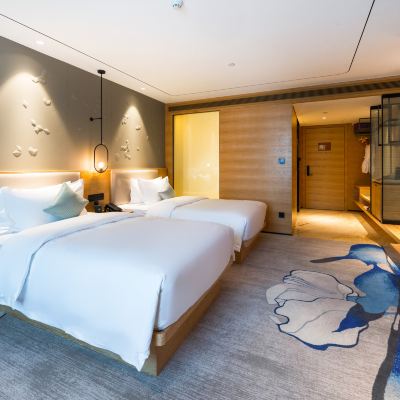 迎澳豪華雙床房 珠海金葉五洲皇冠酒店（拱北口岸店）優惠