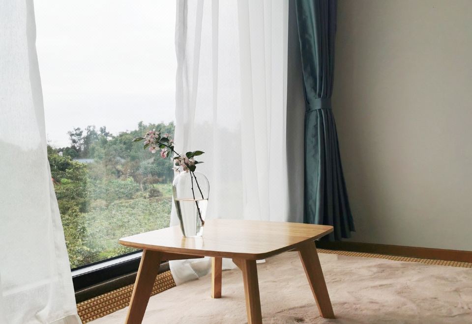 Yin Mountain Resorts QiongLaiFamily Friendly Family Room - Mountain-View