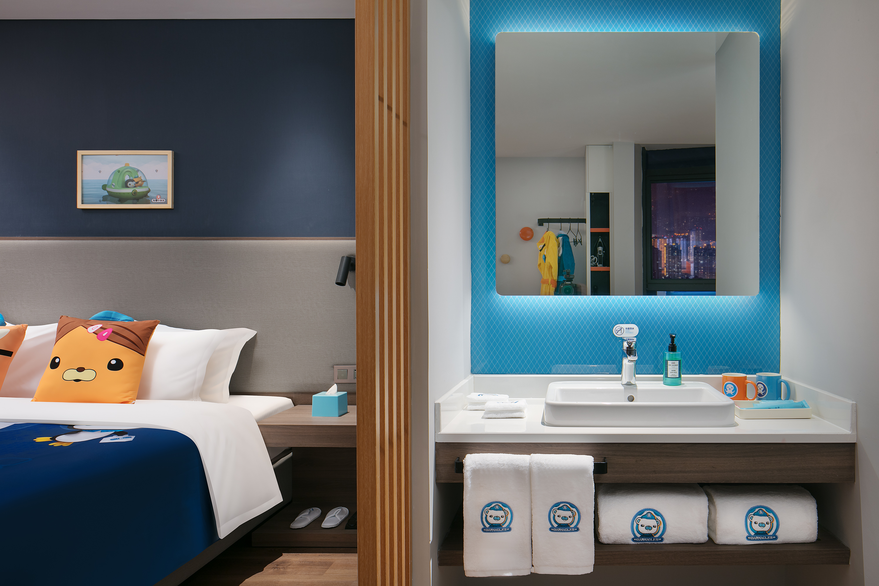 智选亲子房（舒达床垫+小童主题房型+全身镜）
