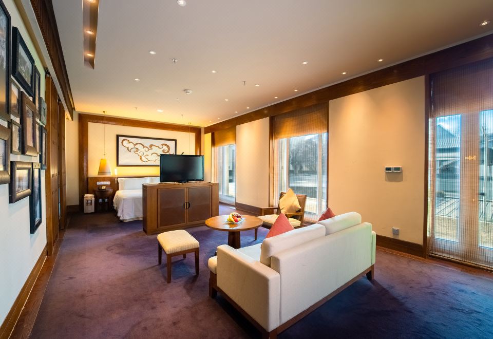 The St. Regis Lhasa ResortJunior Suite