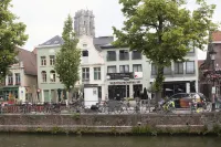 Hotel Vé Hotel a 