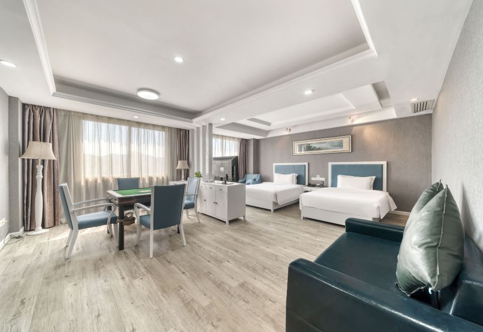 Strategy Space Small Chess&Cards Suite