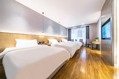 Bamboo Boat Light Luxury Hotel (Renmin Road, Huichuan District, Zunyi) Hotels in 