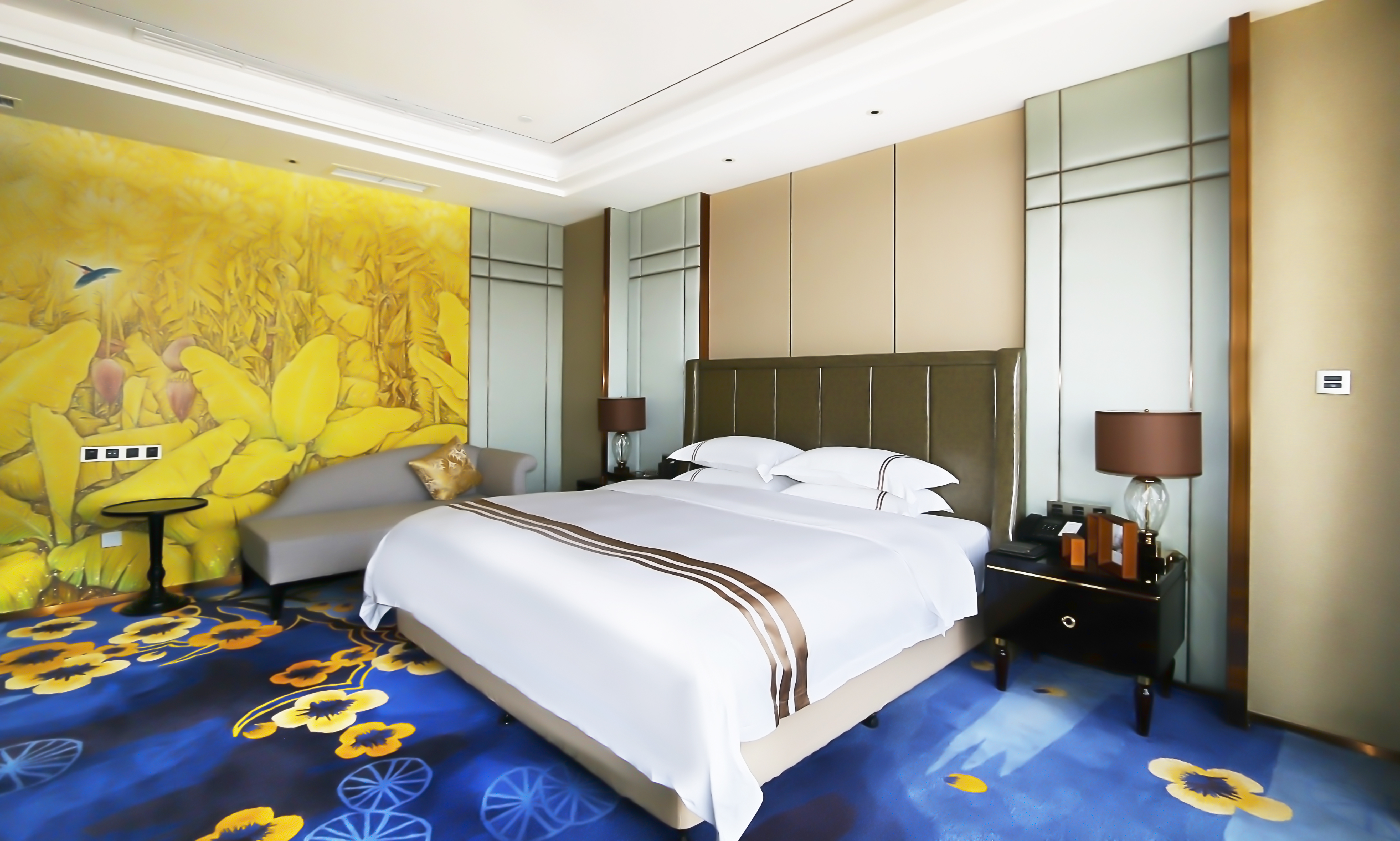 总统套房（ 一线江景）