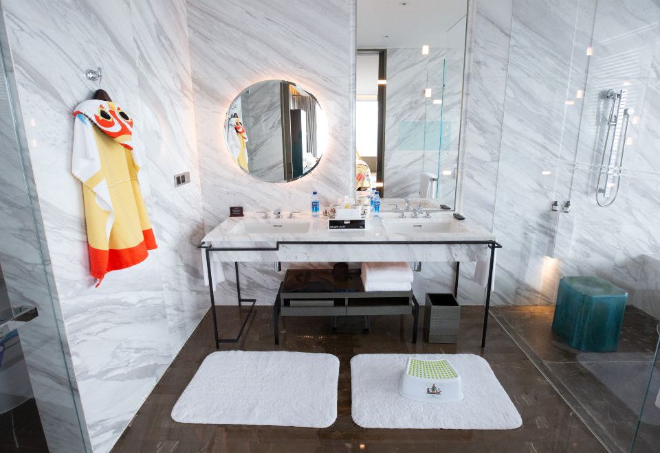 Park Hyatt HangzhouEgyptian Theme Family Deluxe Room