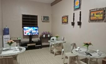 Red Forest Guest House - Housity