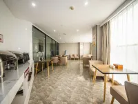 Luxian yunshang Hotel Hotel di Provinsi Lu