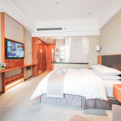 行政高級大床房 上海浦東機場華美達廣場飯店優惠