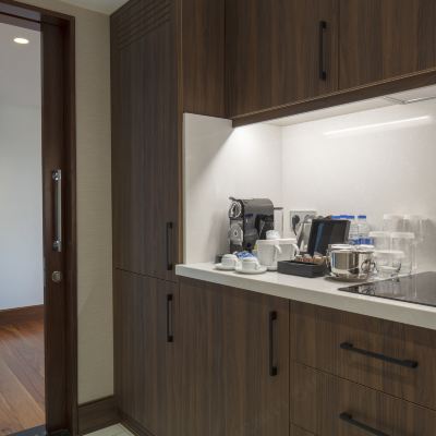 Deluxe Suite with Kitchen