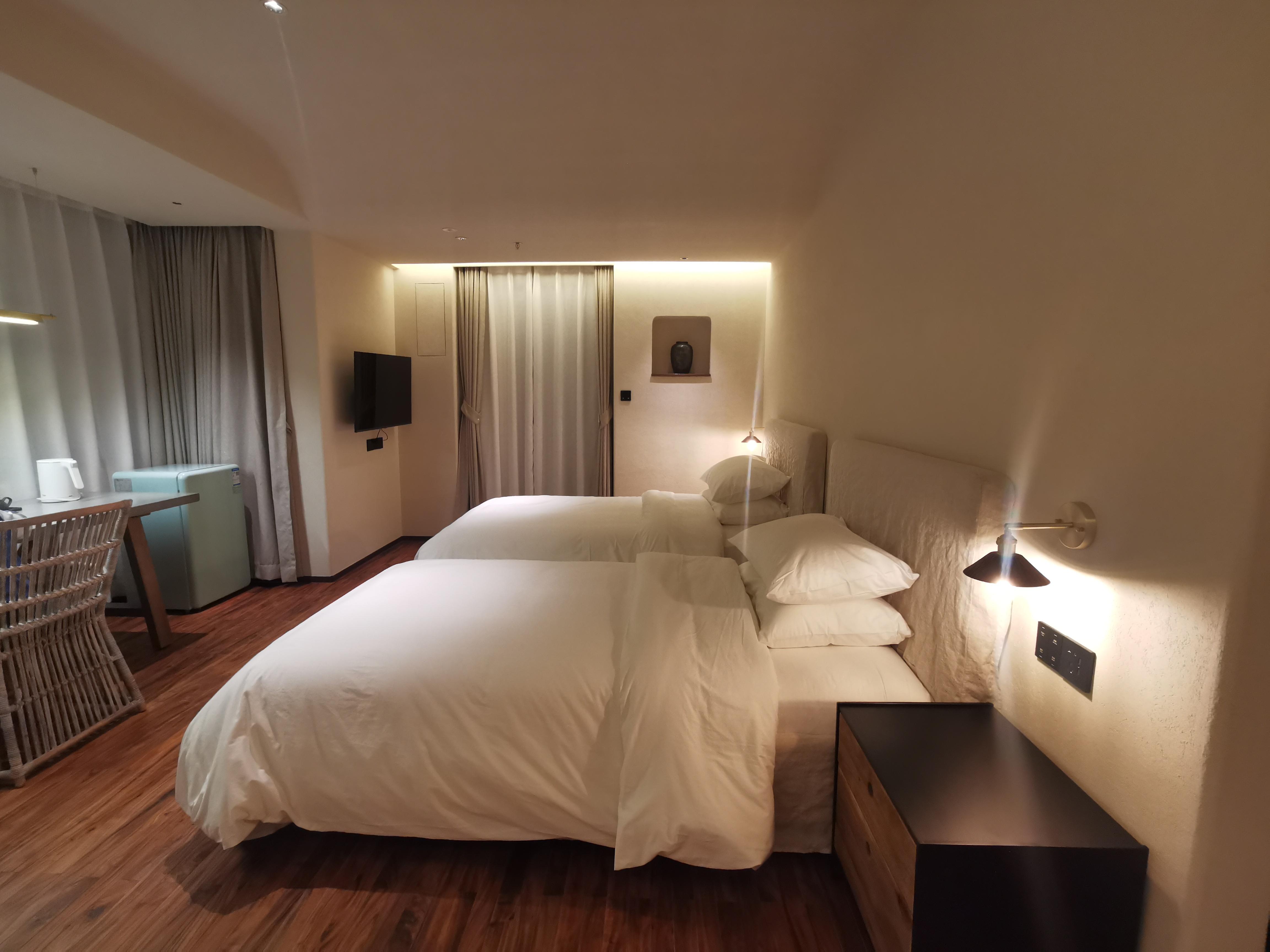 露台花园双床房（手机控制开门+智能音响+单门冰箱+智能马桶）