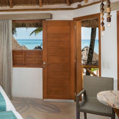 Palapa Two Queen Room with Ocean View