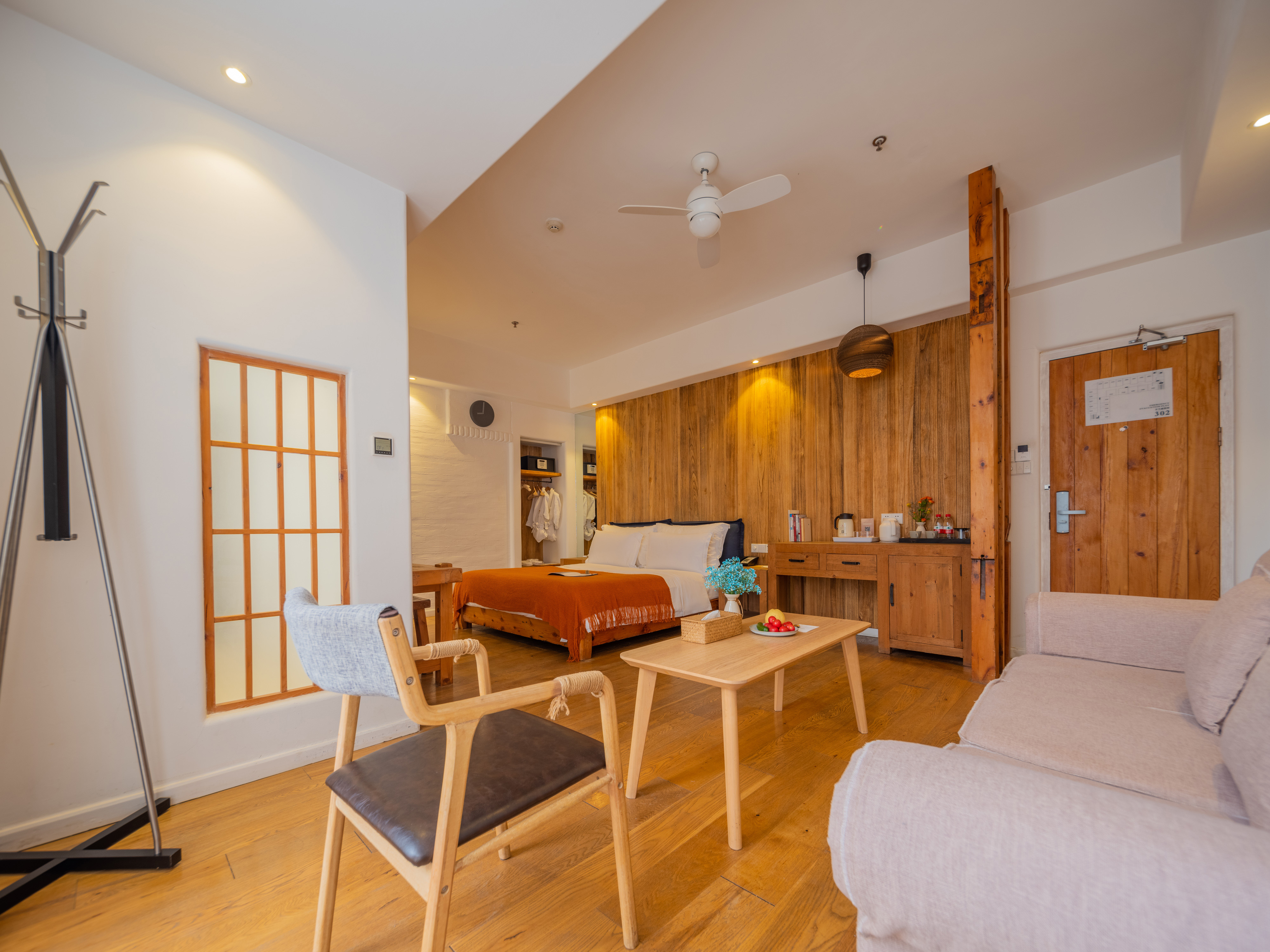 浮生未歇?Sunny阳光大床房【无界视窗+放松沙发】