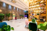 SET Collection Hotel (Macheng North Station Business Logistics City)