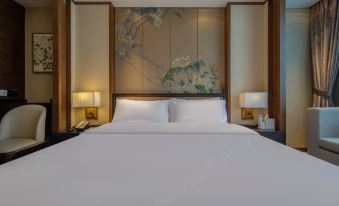 Home Inn Select (Yantai Huanshan Road Wanda Plaza)