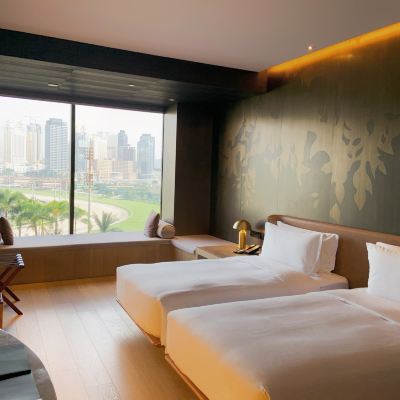 Deluxe Jockey Club View Twin Room